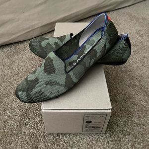 ROTHY’S Olive Camo Loafers Size 6